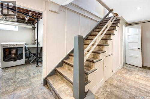 1325 Elliott Street, Saskatoon, SK - Indoor Photo Showing Laundry Room