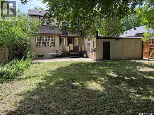 1325 Elliott Street, Saskatoon, SK - Outdoor
