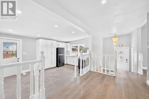 96 Fielding Crescent, Hamilton, ON - Indoor Photo Showing Other Room