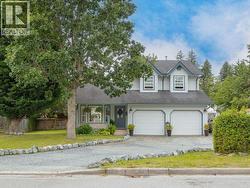 6385 SUTHERLAND AVE  Powell River, BC V8A 4W5