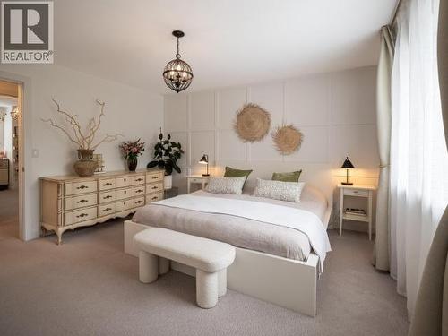 6385 Sutherland Ave, Powell River, BC - Indoor Photo Showing Bedroom