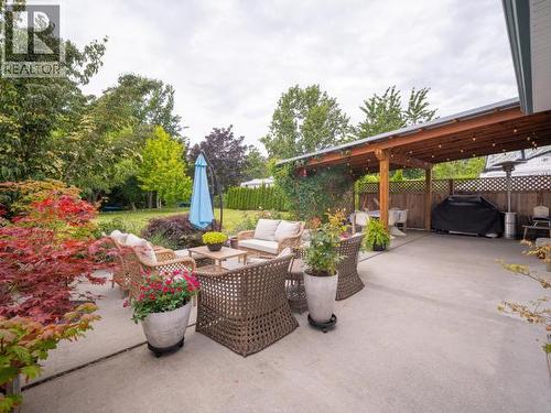 6385 Sutherland Ave, Powell River, BC - Outdoor