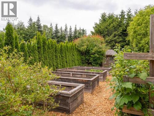 6385 Sutherland Ave, Powell River, BC - Outdoor