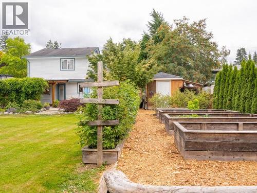 6385 Sutherland Ave, Powell River, BC - Outdoor