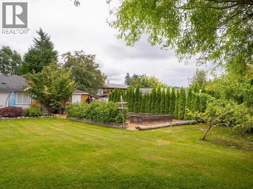 6385 Sutherland Ave, Powell River, BC - Outdoor