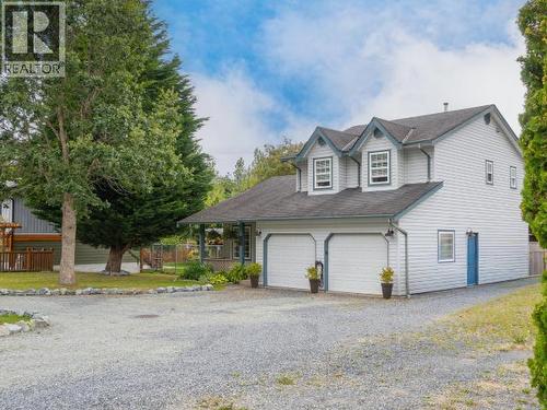 6385 Sutherland Ave, Powell River, BC - Outdoor