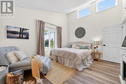 1214 Upton Road, Ottawa, ON - Indoor Photo Showing Bedroom
