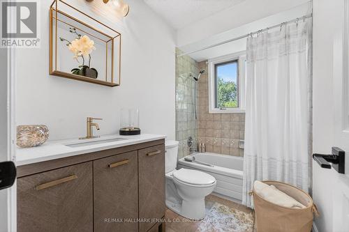 1214 Upton Road, Ottawa, ON - Indoor Photo Showing Bathroom