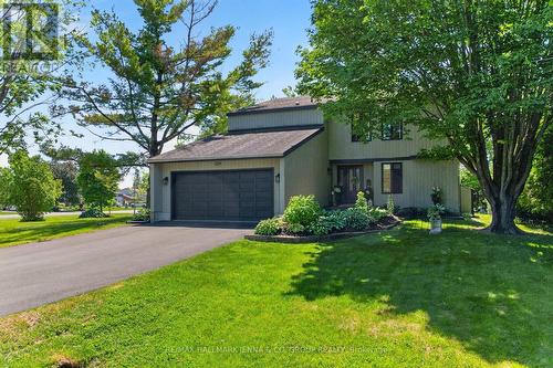 1214 Upton Road, Ottawa, ON - Outdoor