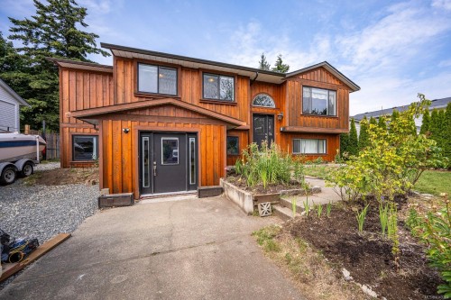 2110 Murrelet Dr, Comox, BC 