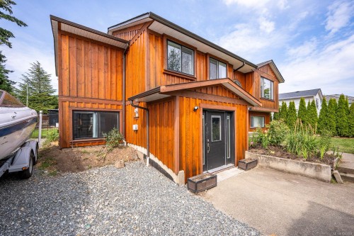 2110 Murrelet Dr, Comox, BC 