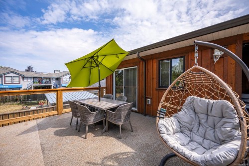 2110 Murrelet Dr, Comox, BC 