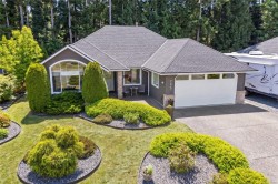 745 Redwood Dr Qualicum Beach, BC V9K 2J2