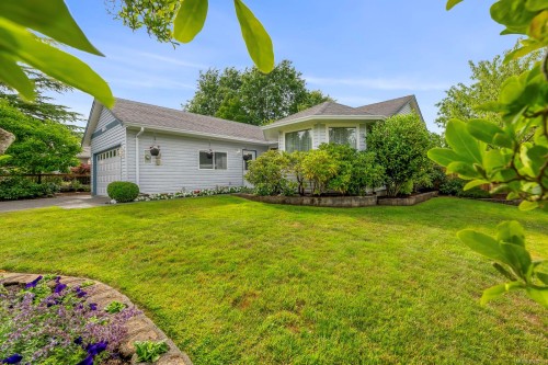 1413 Canso Ave, Comox, BC 