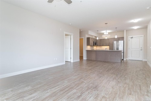 #302-1900 Tulsa Rd, Nanaimo, BC - Indoor Photo Showing Kitchen