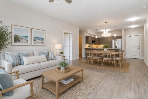 #302-1900 Tulsa Rd, Nanaimo, BC - Indoor Photo Showing Living Room