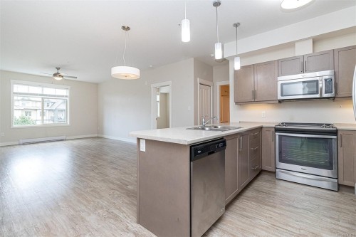 #302-1900 Tulsa Rd, Nanaimo, BC - Indoor Photo Showing Kitchen With Double Sink With Upgraded Kitchen