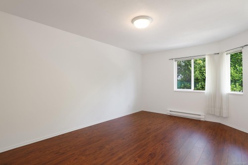#3-3355 First St, Cumberland, BC 