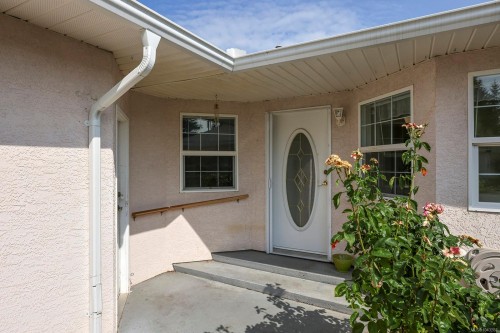 #3-3355 First St, Cumberland, BC 