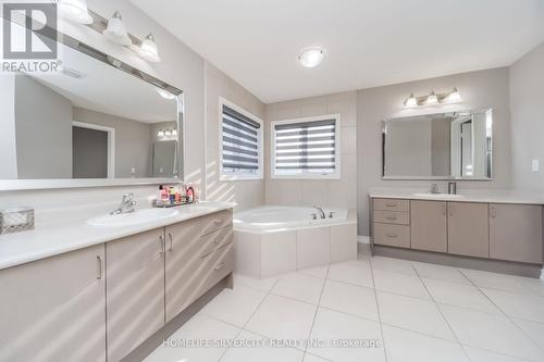 14 Observatory Crescent, Brampton, ON - Indoor Photo Showing Bathroom