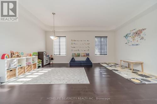 14 Observatory Crescent, Brampton, ON - Indoor Photo Showing Living Room