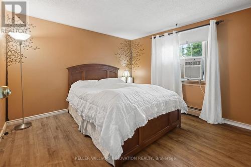 162 Tiffany Street, Cambridge, ON - Indoor Photo Showing Bedroom