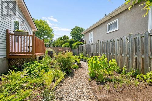 162 Tiffany Street, Cambridge, ON - Outdoor