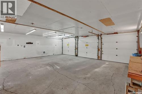 1409 Rothwell Street, Regina, SK - Indoor Photo Showing Garage