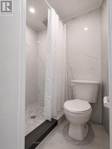 GROUND LEVEL - 49 RED ROBINWAY , Toronto, Ontario M2R 3K6 5