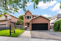 696 LAMOUR ROAD  Pickering, ON L1V 6N9