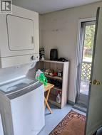 Laundry Shared by Main and Bsmt Units - 