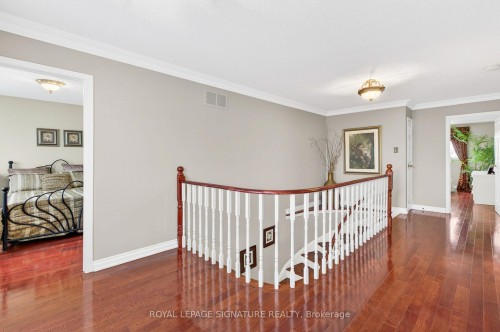 566 Huntington Ridge Drive, Mississauga, ON - Indoor Photo Showing Other Room