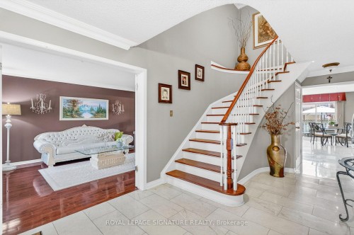 566 Huntington Ridge Drive, Mississauga, ON - Indoor Photo Showing Other Room