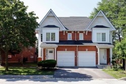 45-1575 South Parade Court  Mississauga, ON L5M 6E9