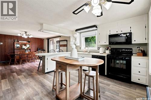 236 Osborne Avenue, Regina Beach, SK - Indoor Photo Showing Kitchen