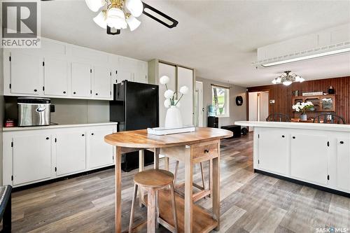 236 Osborne Avenue, Regina Beach, SK - Indoor Photo Showing Kitchen