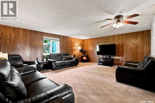 236 Osborne Avenue, Regina Beach, SK - Indoor Photo Showing Living Room