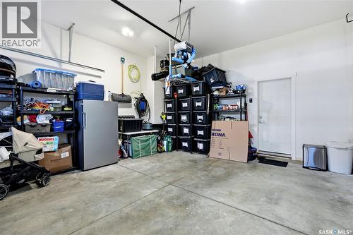 158 3220 11Th Street W, Saskatoon, SK - Indoor Photo Showing Garage