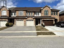 2153 REDSTONE CRESCENT Oakville, ON L6M 5B2