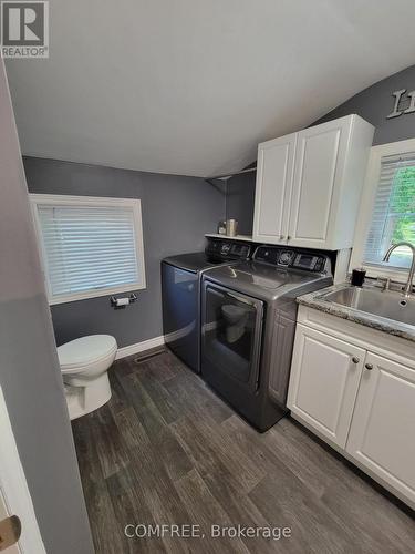 137 St George Street, St. Thomas, ON - Indoor Photo Showing Laundry Room