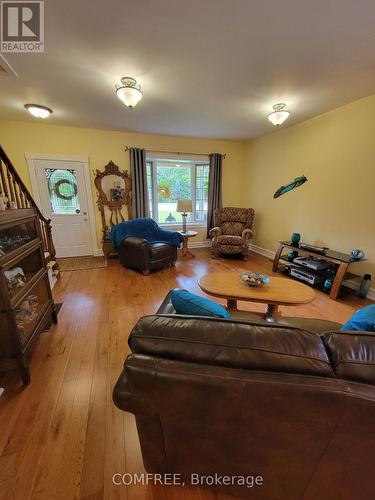 137 St George Street, St. Thomas, ON - Indoor