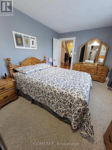 137 St George Street, St. Thomas, ON - Indoor Photo Showing Bedroom