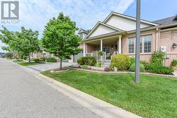 6 BALLERINA GARDENS Brampton, ON L6R 3J4