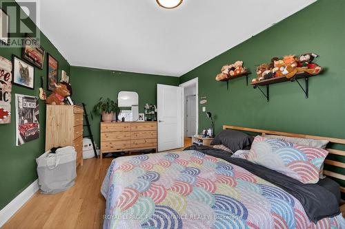 324 Duncairn Avenue, Ottawa, ON - Indoor Photo Showing Bedroom