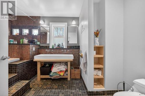 324 Duncairn Avenue, Ottawa, ON - Indoor Photo Showing Bathroom