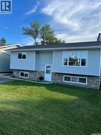 8 Hahn CRESCENT  Kindersley, SK S0L 1S1