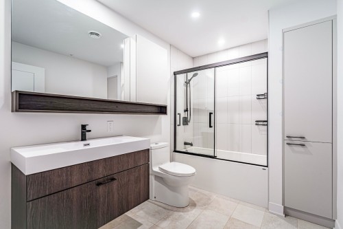 Bathroom - 814-2151 Rue Léger, Montréal (Lasalle), QC - Indoor Photo Showing Bathroom