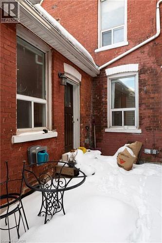 33 Oxford Street, Hamilton, ON - Outdoor With Exterior