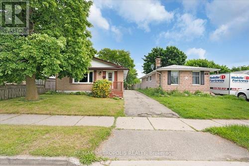 Main - 23 Silver Aspen Crescent, Kitchener, ON - Outdoor