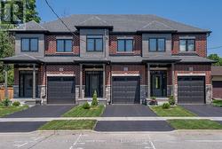 127 HICKORY STREET N Whitby (Downtown Whitby), ON L1N 3X6